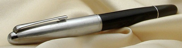 Перьевая ручка Aurora 88