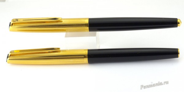 Перьевые ручки Aurora 98 Riserva Magica (сверху) и Aurora 98 Internazionale (снизу)(Италия)