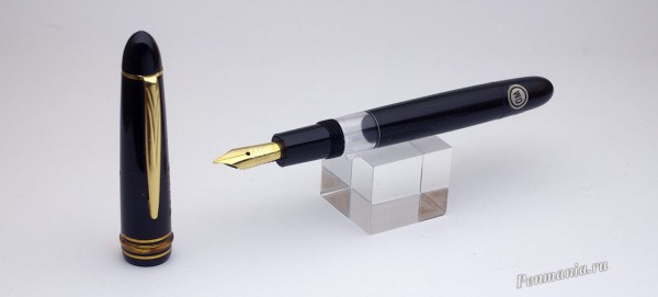 Перьевая ручка Favorit 311 / fountain pen / Kolbenfüller