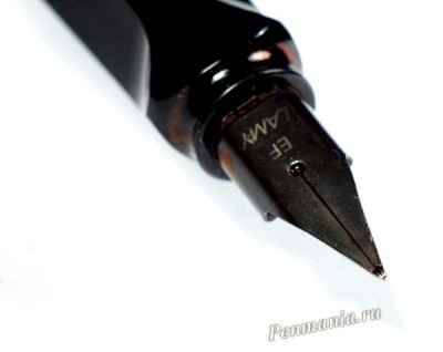 Перьевая ручка Lamy Safari Black