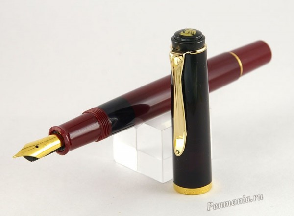 перьевая ручка Pelikan M200 с пером EF